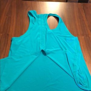 lululemon athletica Tops - Emerald green Lululemon tank, lower back exposed lululemon athletica Tops - Emerald green Lululemon tank, lower back exposed
